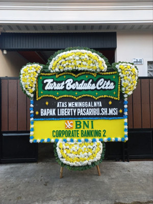 Papan Bunga Duka di Patangpuluhan